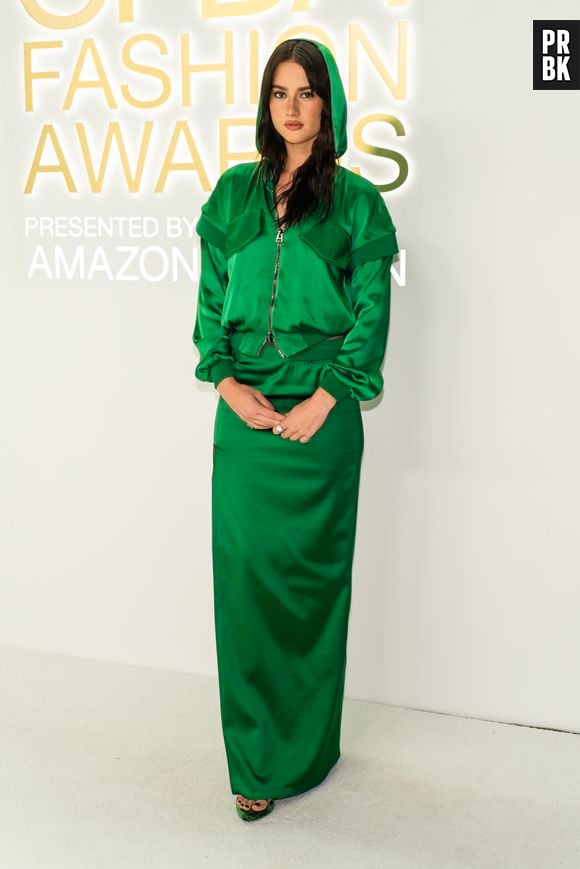 Grace Van Patten também apostou no verde para o CFDA Awards 2022