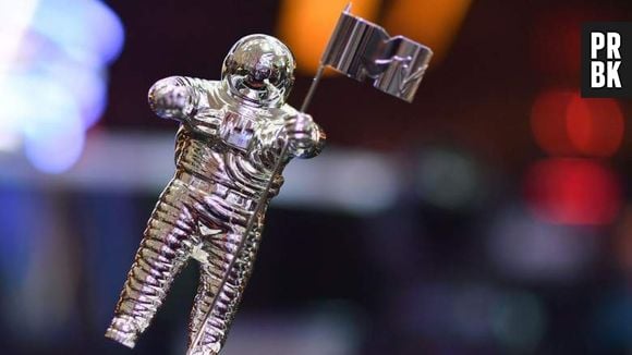 Troféu do VMA perdido? Prêmio vai parar em bar de BH. Saiba como!