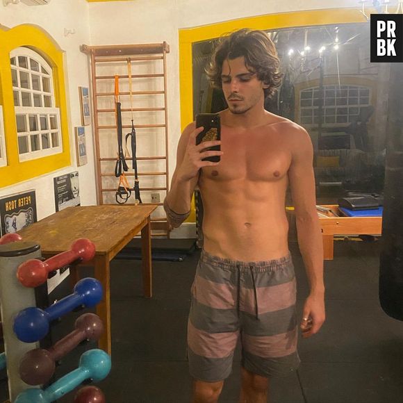 Lucca Picon, de "De Volta aos 15", é apontado como novo affair de Anitta