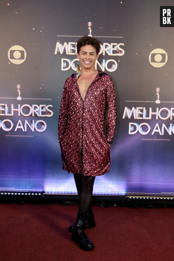 Melhores do Ano 2022: Silvero Pereira chama atenção por look moderno