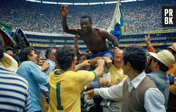 Pelé ganhou três Copas do Mundo para o Brasil, em 1958, 1962 e 1970