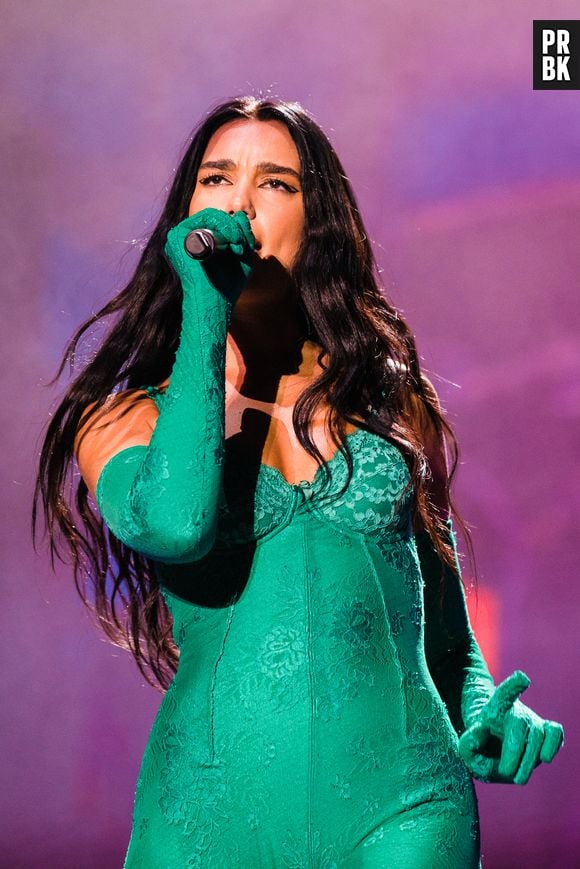 Dua Lipa compartilha vídeo nas redes sociais anunciando quem serão os anfitriões do MET Gala 2023