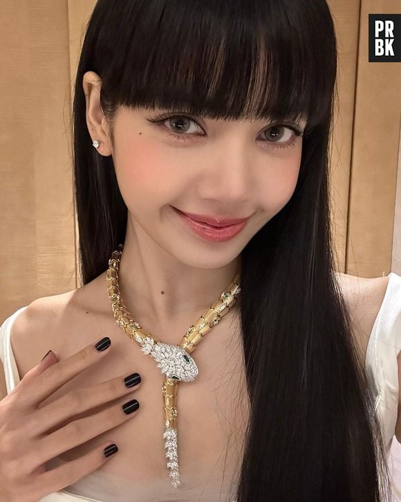 Lisa, do BLACKPINK, postou Stories ao lado de Neymar nesta quarta-feira (25)