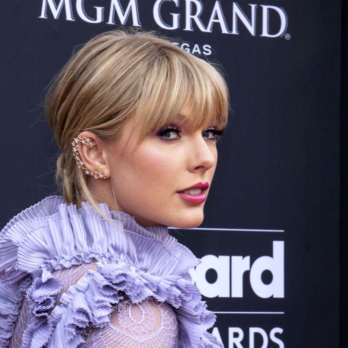 Taylor Swift convida fãs para conferirem videoclipe de &quot;Lavender Haze&quot; à meia-noite