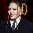  Madonna: rosto inchado no Grammy 2023 surpreende e cantora sofre críticas por aparência 