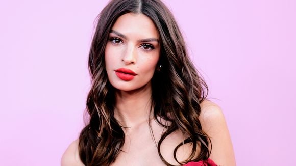 Affair de Harry Styles já posou nua e é bissexual: 10 curiosidades sobre Emily Ratajkowski