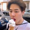 Jovem que gastou R$1 milhão em cirurgias plásticas para se parecer com Jimin do BTS morre