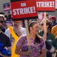 Veja quais produções serão afetadas pela greve de roteiristas nos EUA