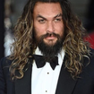 Além de Jason Momoa, conheça outros 7 famosos que também são hipnotizantes!