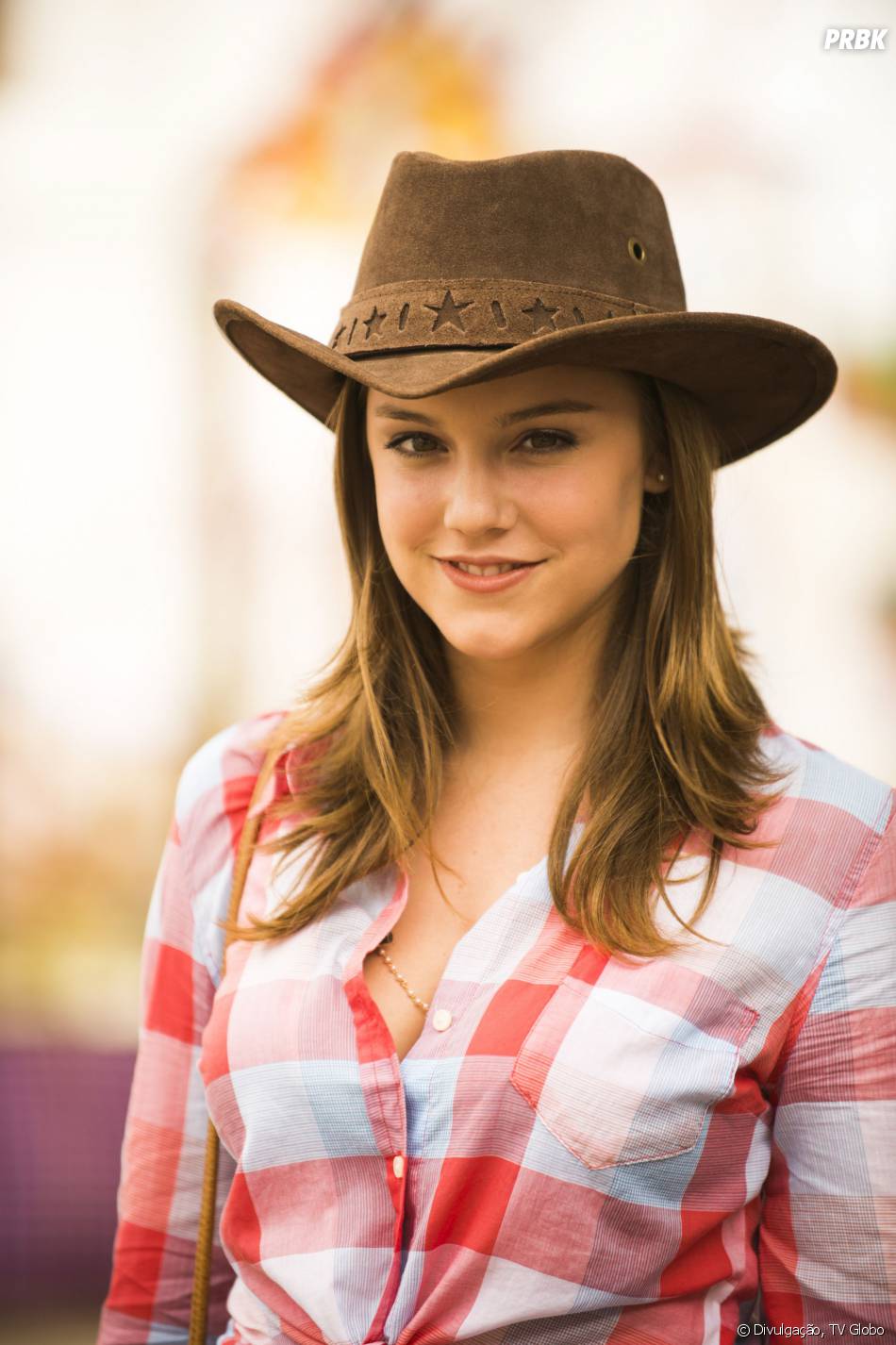 Alice Wegmann foi a vilã Shirley na novela Em Família ...