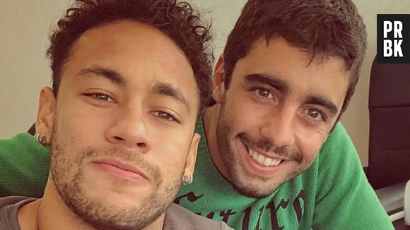 Neymar e Pedro Scooby teriam se relacionado, segundo Sophia Barclay