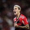 Pedro sofreu agressão de preparador físico do Flamengo