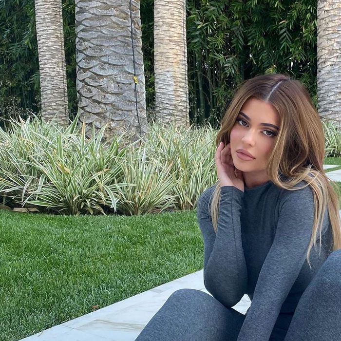 Kylie Jenner une forças com Bratz: Fãs reagem com surpresa e controvérsia