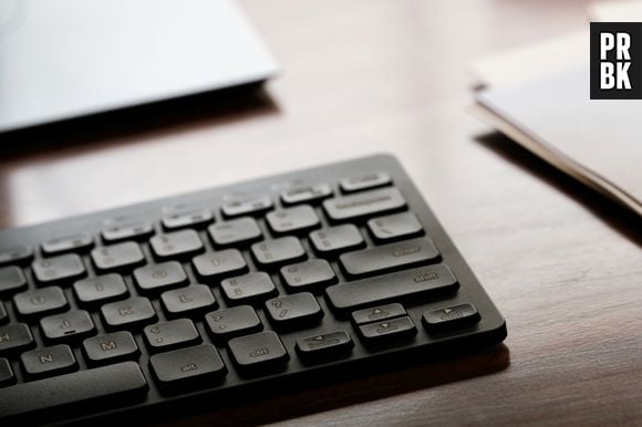 Teclado pelo criado Google tem todas as teclas em uma longa fileira