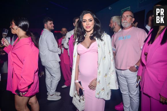 Bruna Biancardi estava elegante com vestido rosa claro na festa de Virgínia