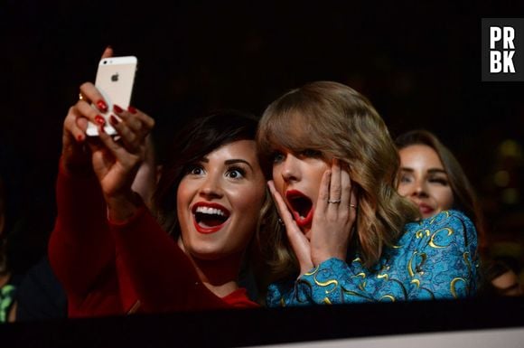 Fãs teorizam que Taylor Swift e Demi Lovato já ficaram