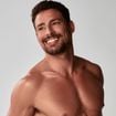 Cauã Reymond e 18 fotos muito sensuais do ator brasileiro sem tarja