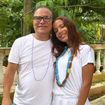 No Brasil, Anitta visita Pai de Santo! Além dela, estes 6 famosos também seguem religiões de matriz africana