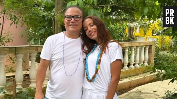 Anitta é do candonblé e visitou pai de santo