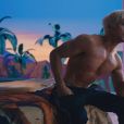 Ryan Gosling e Mark Ronson lançam versão natalina de "I'm Just Ken" e mais 2 remixes especiais