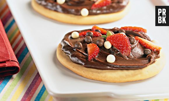 E essa minipizza de chocolate? Assim não dá pra manter a forma, gente!