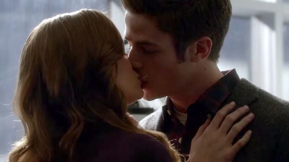 Em "The Flash": Novo trailer da 1ª temporada mostra beijo de Barry Allen e Caitlin Snow!