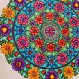  O hippie psicod&eacute;lico dos coloridos fica lindo no livro "Floresta Encantada" 