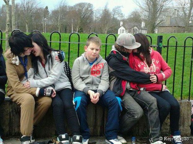 Dia do Beijo? E os Forever Alone? O Purebreak entende a galera que não tem ninguém pra pegar!