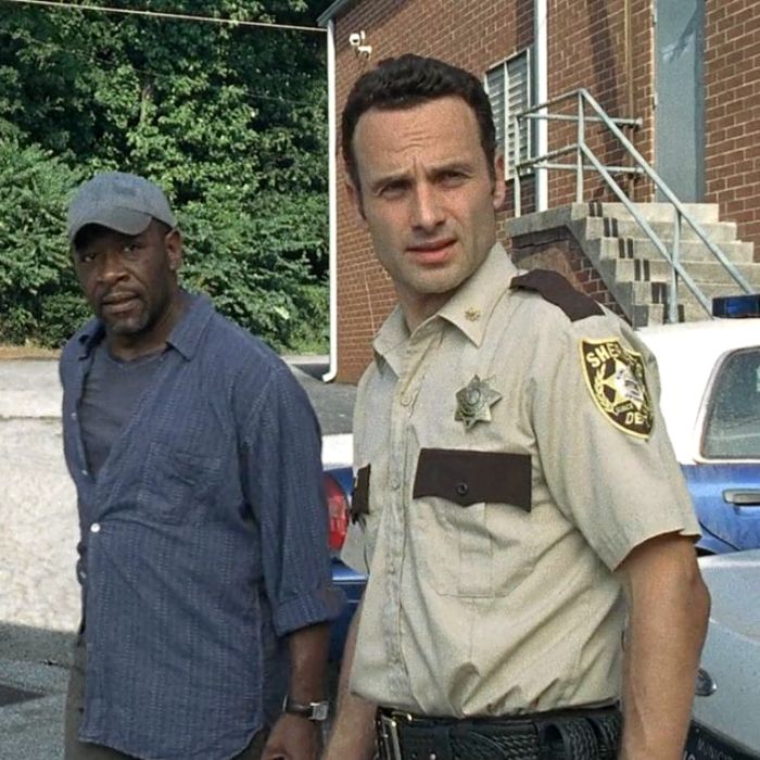 Em &quot;The Walking Dead&quot;, Morgan (Lennie James) foi a primeira pessoa a ajudar Rick (Andrew Lincoln) no início da série