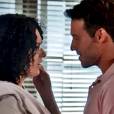  Ricardo (Nando Rodrigues) descobre toda a verdade sobre Scarlett (Monica Iozzi) em "Alto Astral" 