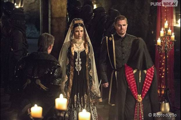 Em "Arrow": Oliver (Stephen Amell) vai se casar com Nyssa (Katrina Law)!