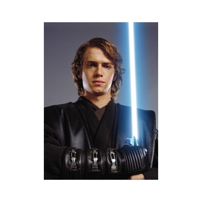  Anakin Skywalker (Hayden Christensen) &amp;eacute; um personagem bastante mimado de &quot;Star Wars&quot;, e a&amp;iacute; deu no que deu! Faltou levar umas boas palmadas da mam&amp;atilde;e 
