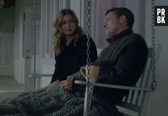Em "Revenge", Emily (Emily VanCamp) pode ficar ao lado de David (James Tupper) em seus últimos momentos