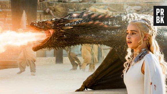 Em "Game of Thrones", Drogon quase foi assassinado ao defender Daenerys (Emilia Clarke)