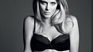 Carolina Dieckmann fala sobre lingerie: "Daquelas grandes, com desenhos fofos"