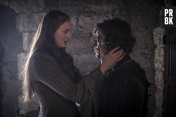 Em "Game of Thrones", Sansa (Sophie Turner) pode fugir com a ajuda de Theon (Alfie Allen)