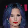 Demi Lovato confessou que usava drogas durante suas viagens: "Eu não conseguia passar mais de trinta minutos a uma hora sem cocaína e levava a droga durante voos"