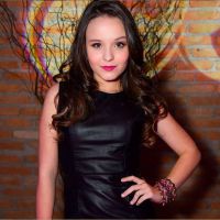 Larissa Manoela, da novela "Carrossel", está internada após acidente