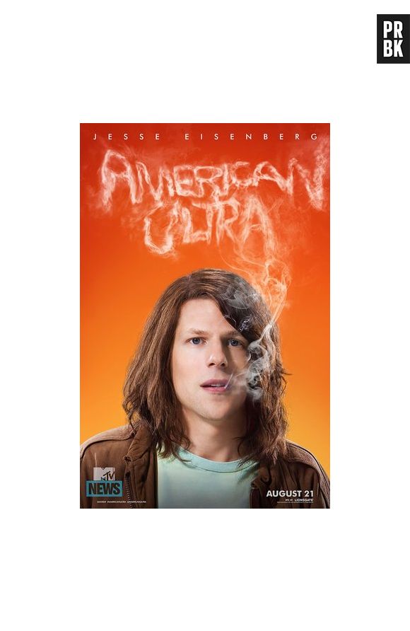 Jesse Eisenberg também não fica de fora e aparece com um cigarrinho suspeito em "American Ultra"