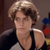 Karina (Isabella Santoni) não gosta de comemorar o aniversário por causa da morte da mãe em "Malhação"