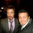 Robert Downey Jr com cara de quem n&atilde;o dormiu muito 