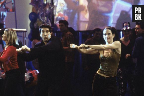 Quem não tem um irmão que sempre te faz pagar um mico?