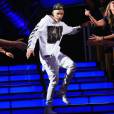 Justin Bieber dança muito e canta "What Do You Mean?" no evento de caridade "Think It Up"    
