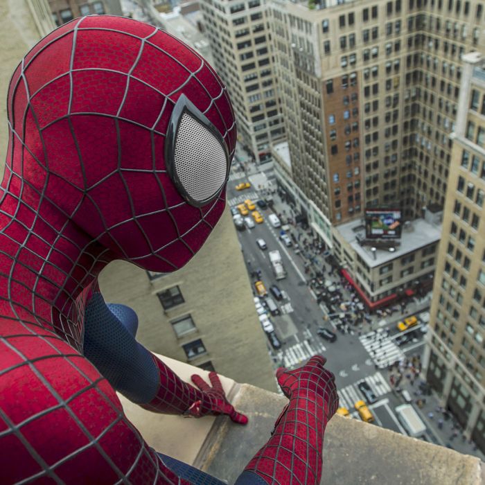  Andrew Garfield interpretou o super-herói em &quot;O Espetacular Homem-Aranha&quot; 