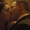 O clipe de "Writing's On The Wall", de Sam Smith, mostra os momentos amorosos de James Bond (Daniel Craig) em "007 Contra Spectre"