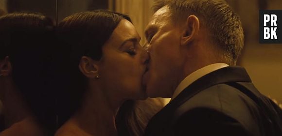 O clipe de "Writing's On The Wall", de Sam Smith, mostra os momentos amorosos de James Bond (Daniel Craig) em "007 Contra Spectre"