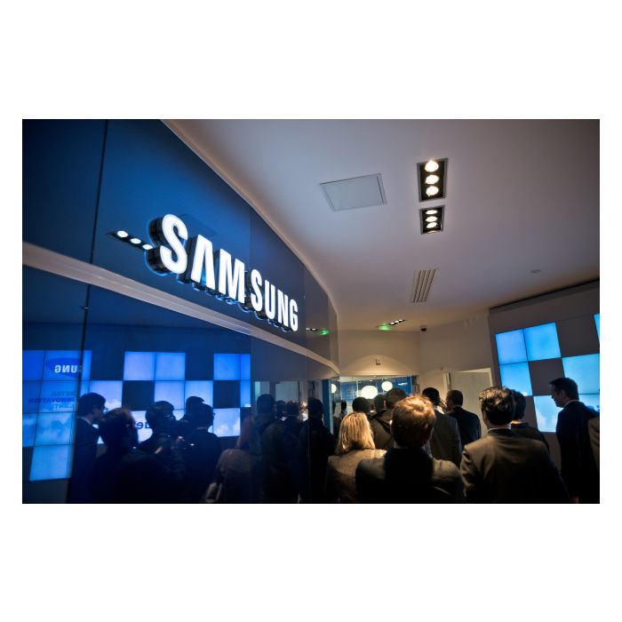 Executivos da Samsung não esperavam que Michael Bay iria ter problemas com os teleprompter