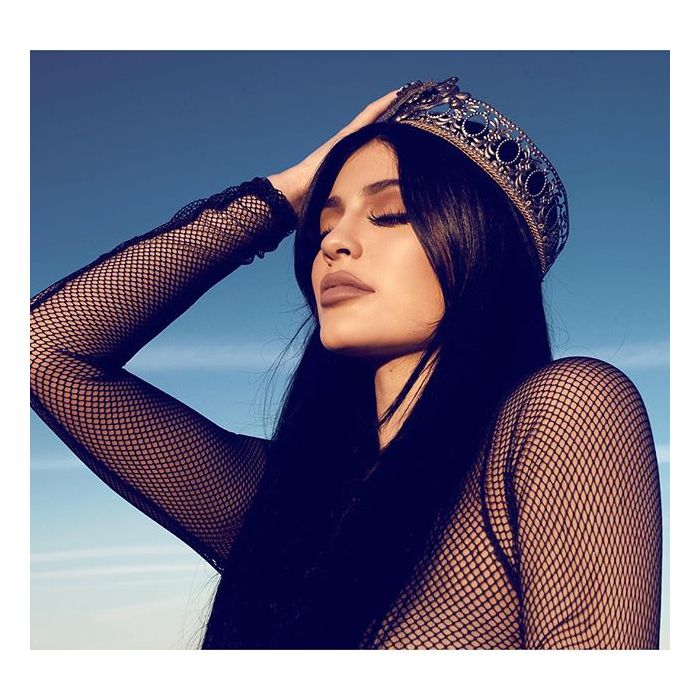 Kylie Jenner pode até bombar muito nas redes sociais, mas o prêmio de Rainha Teen Mais Moderna foi para Chloe Moretz
