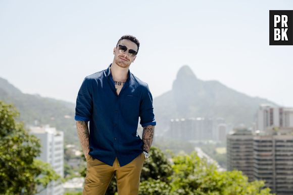 Felipe Titto é o apresentador do "Are You The One? Brasil", da MTV