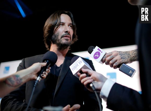 O ator Keanu Reeves foi convidado para o casamento de Carl Rinsch com a modelo uruguaia Gabriela Rosés Bentacor